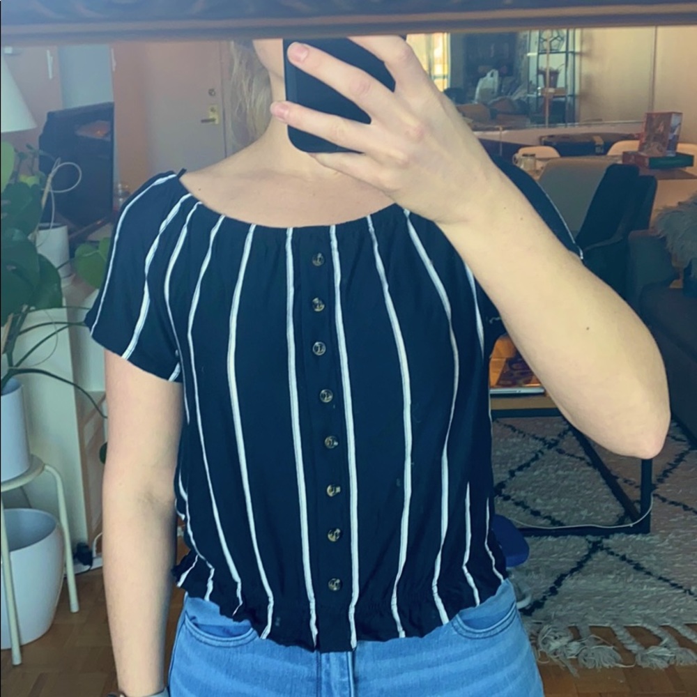 H&M Cropped Tee